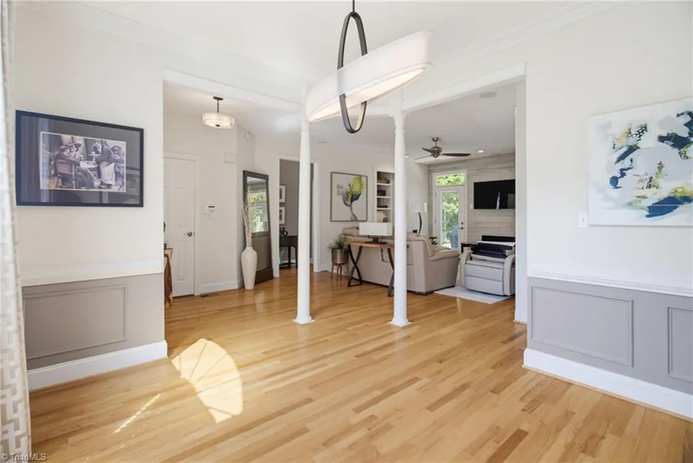 2704 Currieton Court Oak Ridge, NC 27310