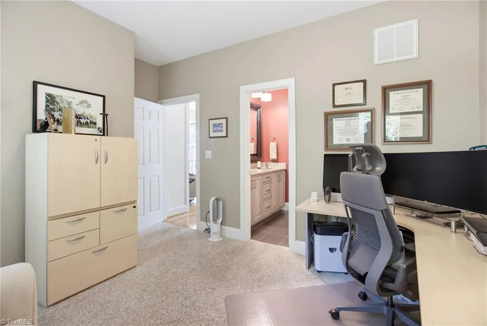 2704 Currieton Court Oak Ridge, NC 27310