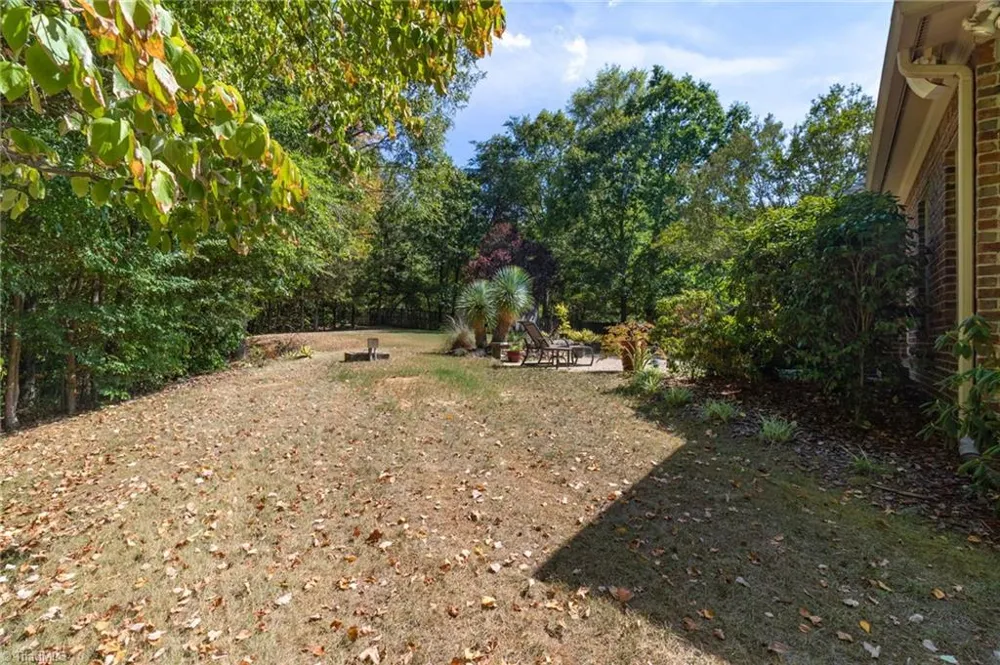 2704 Currieton Court Oak Ridge, NC 27310