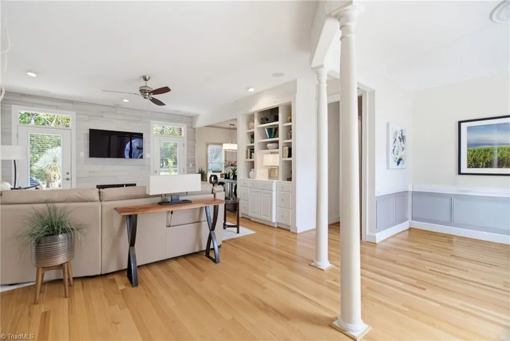 2704 Currieton Court Oak Ridge, NC 27310