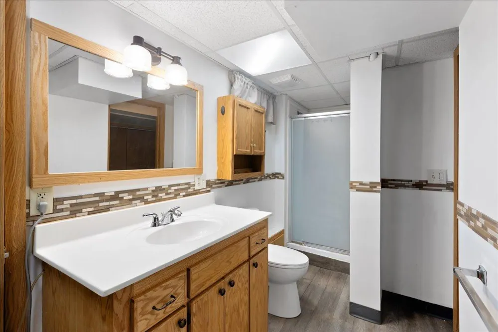 6101 Oak Circle North Branch, MN 55056