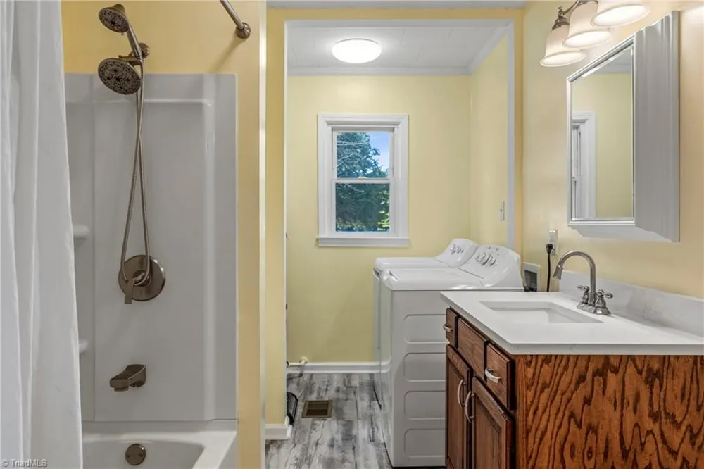 163 Lakewood Village Road Mocksville, NC 27028