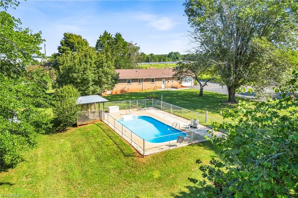 163 Lakewood Village Road Mocksville, NC 27028