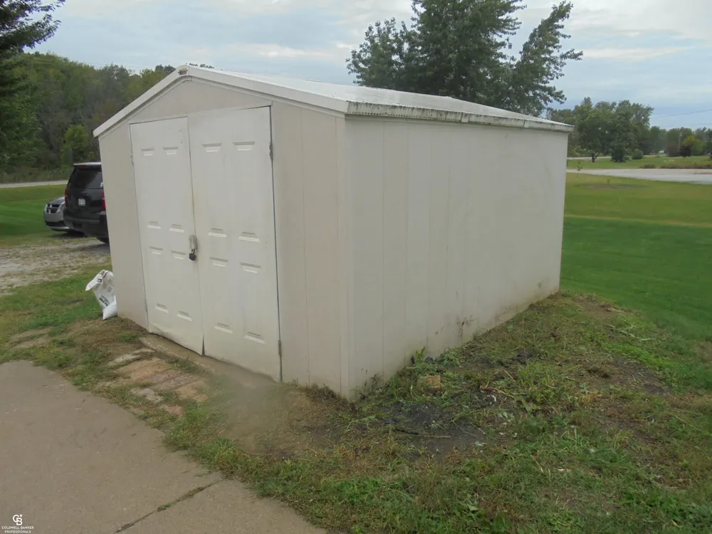 794 Cove Road Wales Township, MI 48027