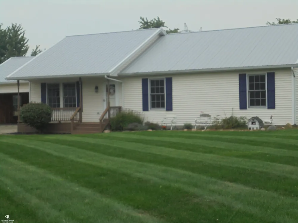 794 Cove Road Wales Township, MI 48027