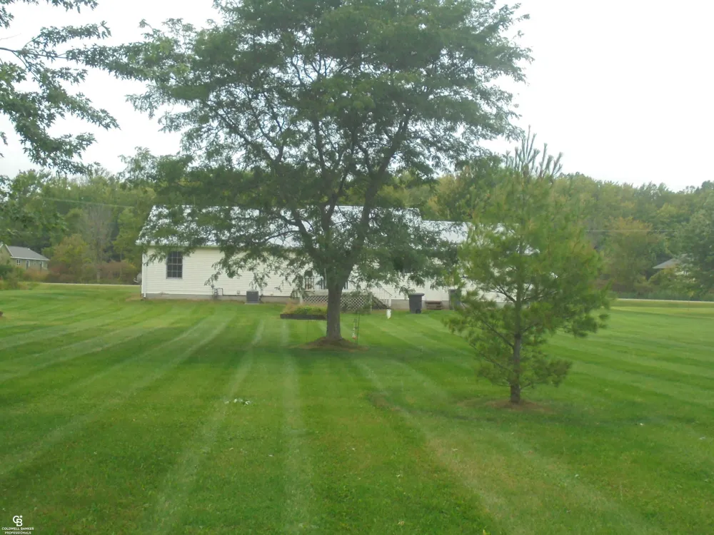 794 Cove Road Wales Township, MI 48027