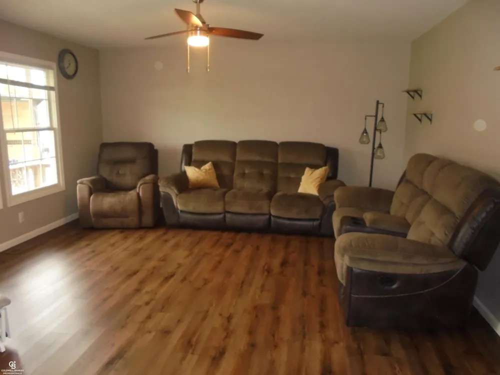 794 Cove Road Wales Township, MI 48027