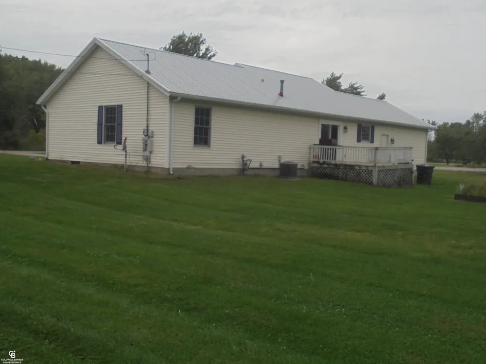 794 Cove Road Wales Township, MI 48027