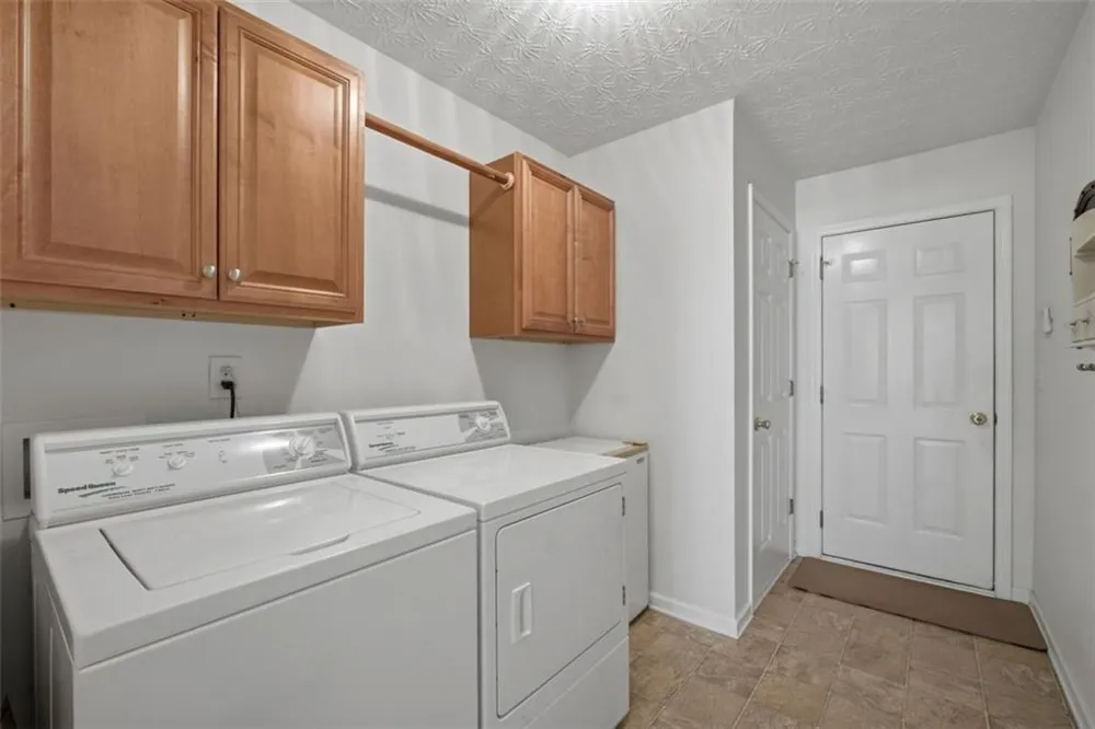 4057 Roslindale Lane Buford, GA 30519