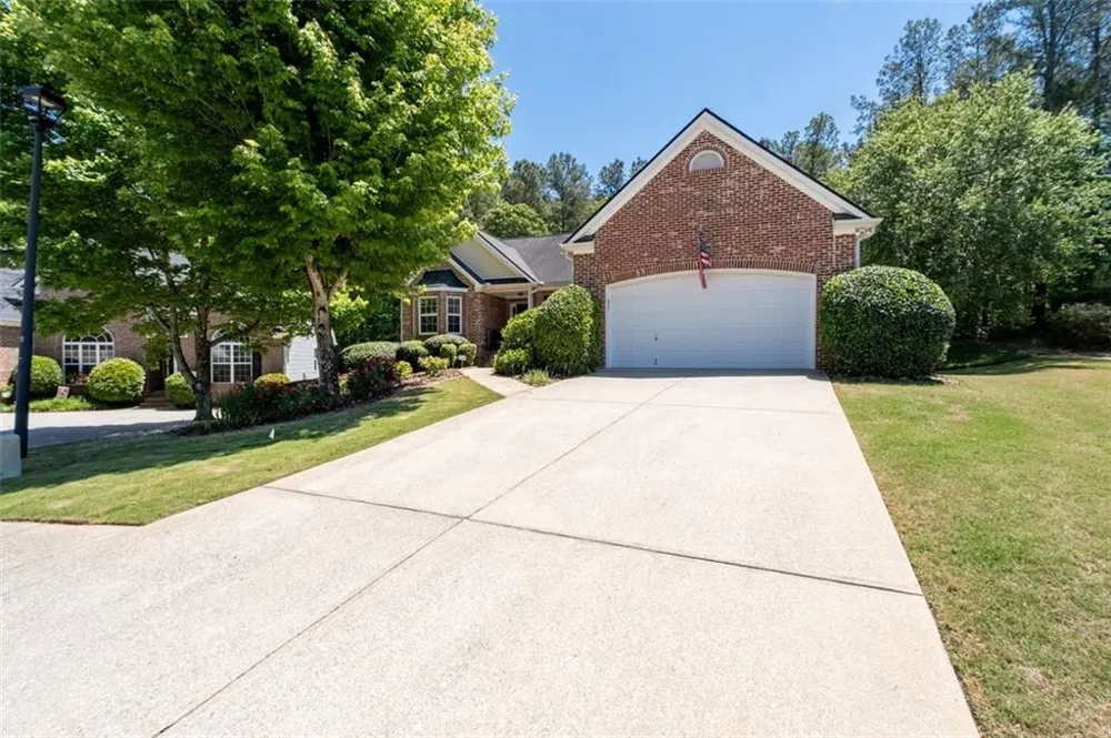 4057 Roslindale Lane Buford, GA 30519