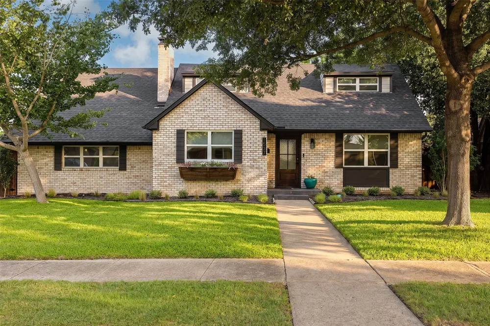 1537 Mapleton Drive Dallas, TX 75228