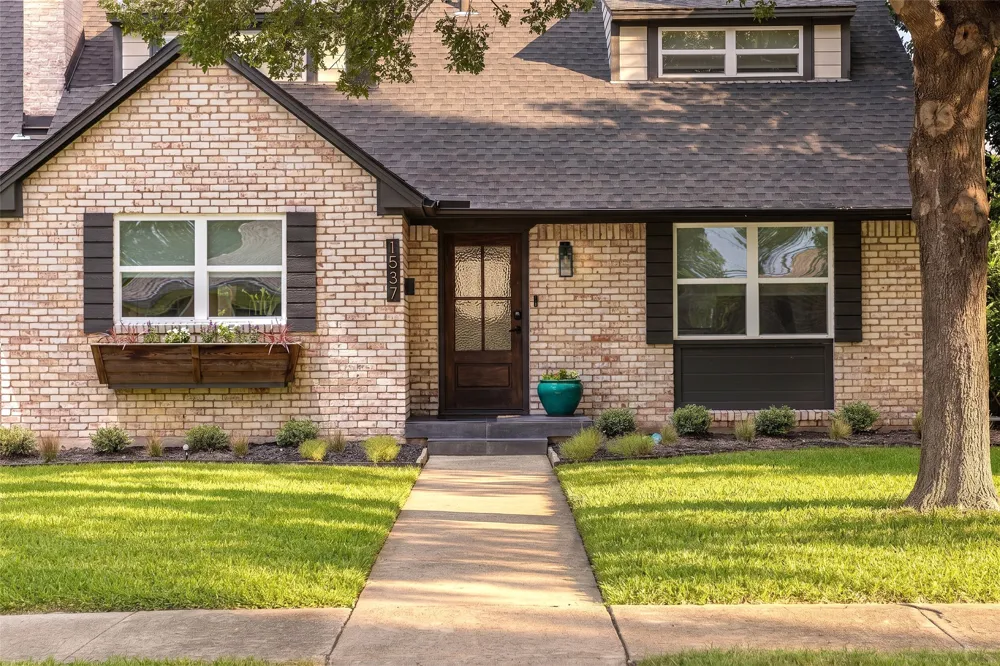 1537 Mapleton Drive Dallas, TX 75228