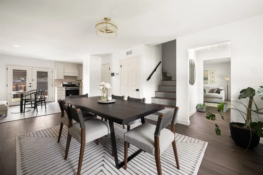1537 Mapleton Drive Dallas, TX 75228