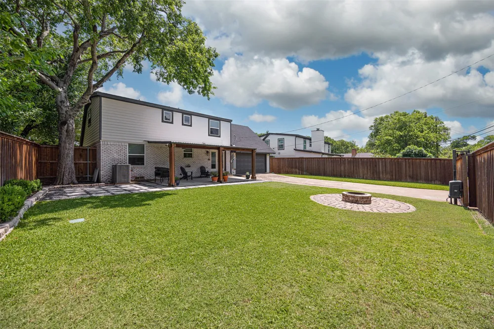 1537 Mapleton Drive Dallas, TX 75228