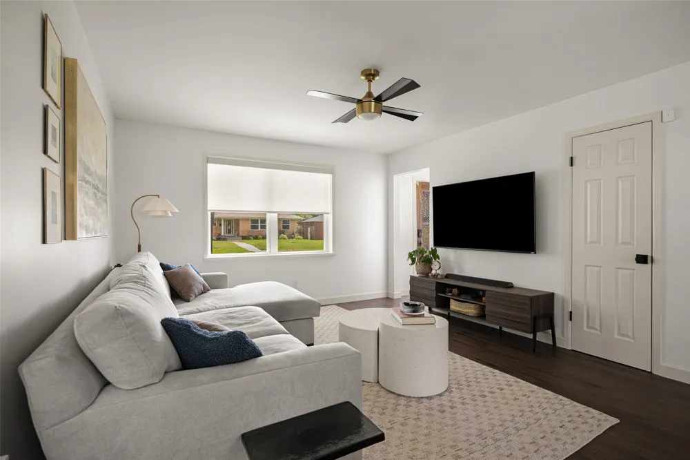 1537 Mapleton Drive Dallas, TX 75228