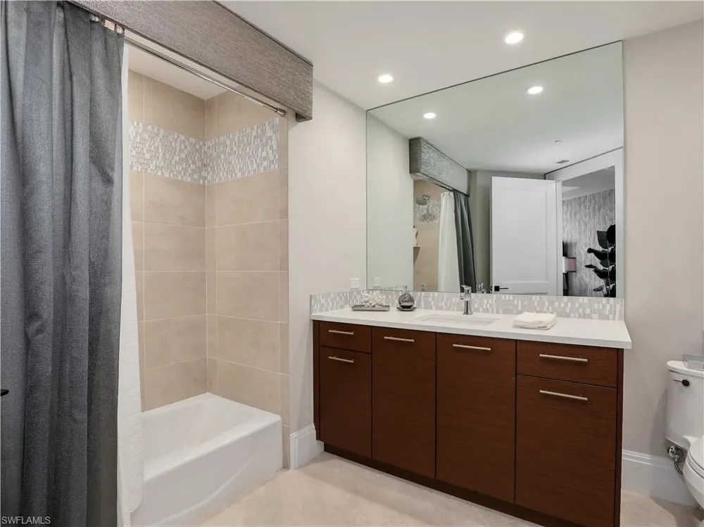 13665 Vanderbilt Drive #301 Naples, FL 34110