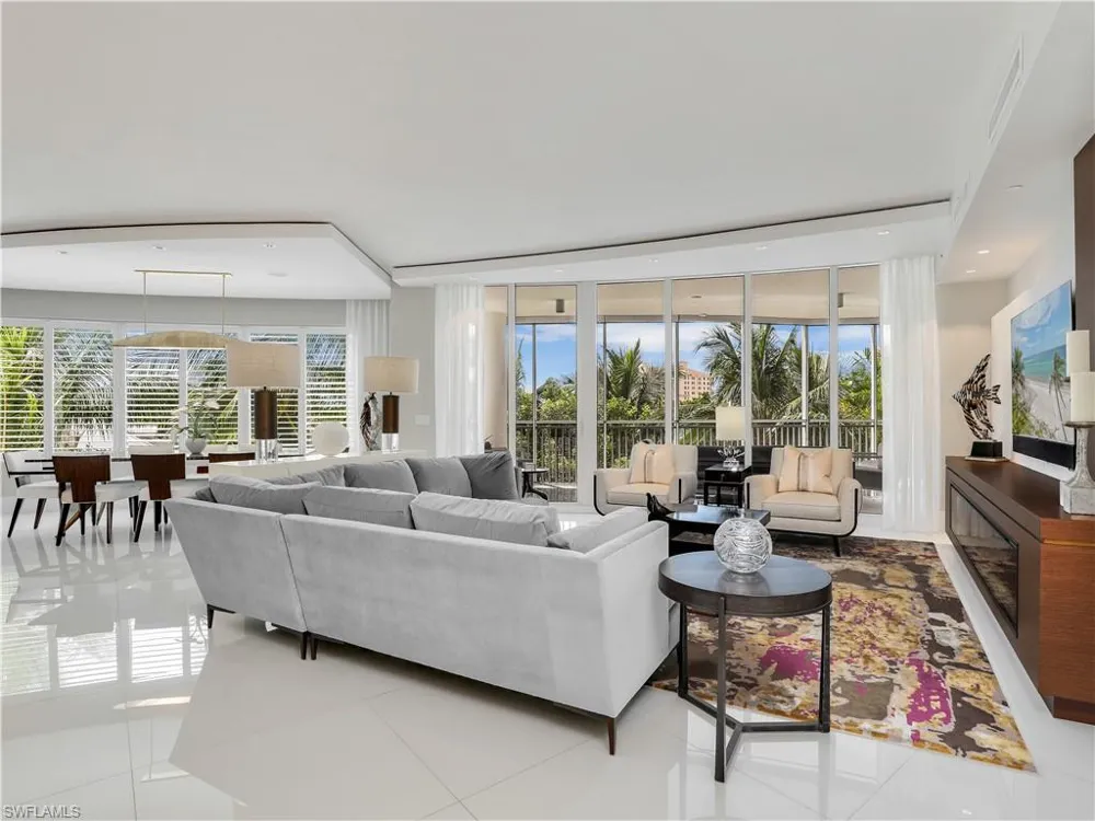 13665 Vanderbilt Drive #301 Naples, FL 34110