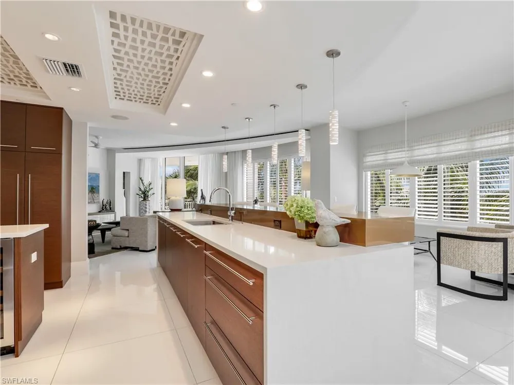 13665 Vanderbilt Drive #301 Naples, FL 34110