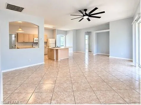 4610 SW 16th Place