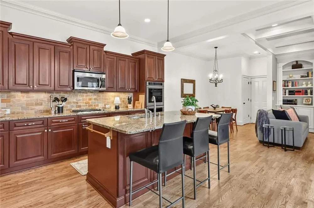2058 Heathermere Way Roswell, GA 30075