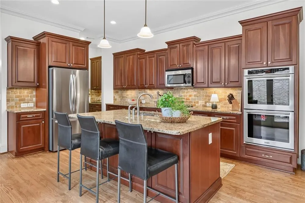 2058 Heathermere Way Roswell, GA 30075