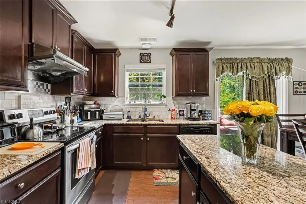 1601 Haddington Point Drive Kernersville, NC 27284