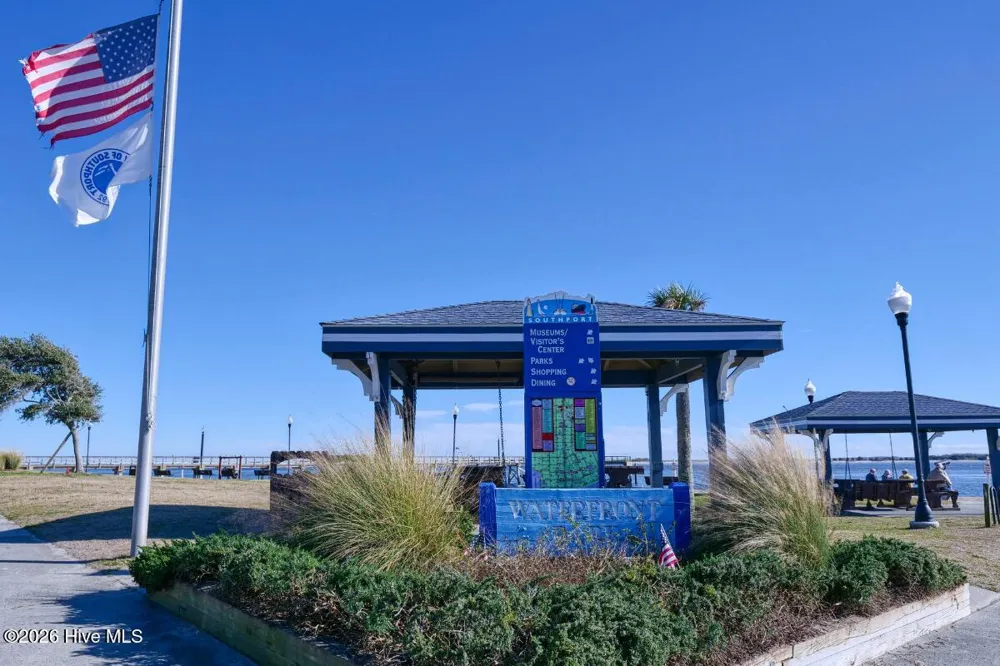 326 Pond Turtle Lane Southport, NC 28461
