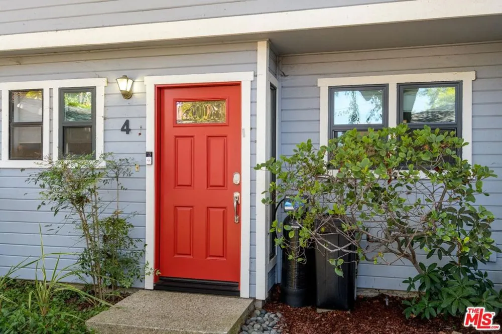 319 W Valerio Street #4 Santa Barbara, CA 93101