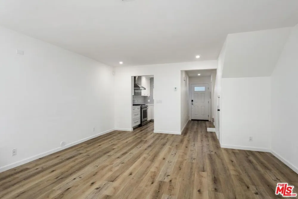 319 W Valerio Street #4 Santa Barbara, CA 93101