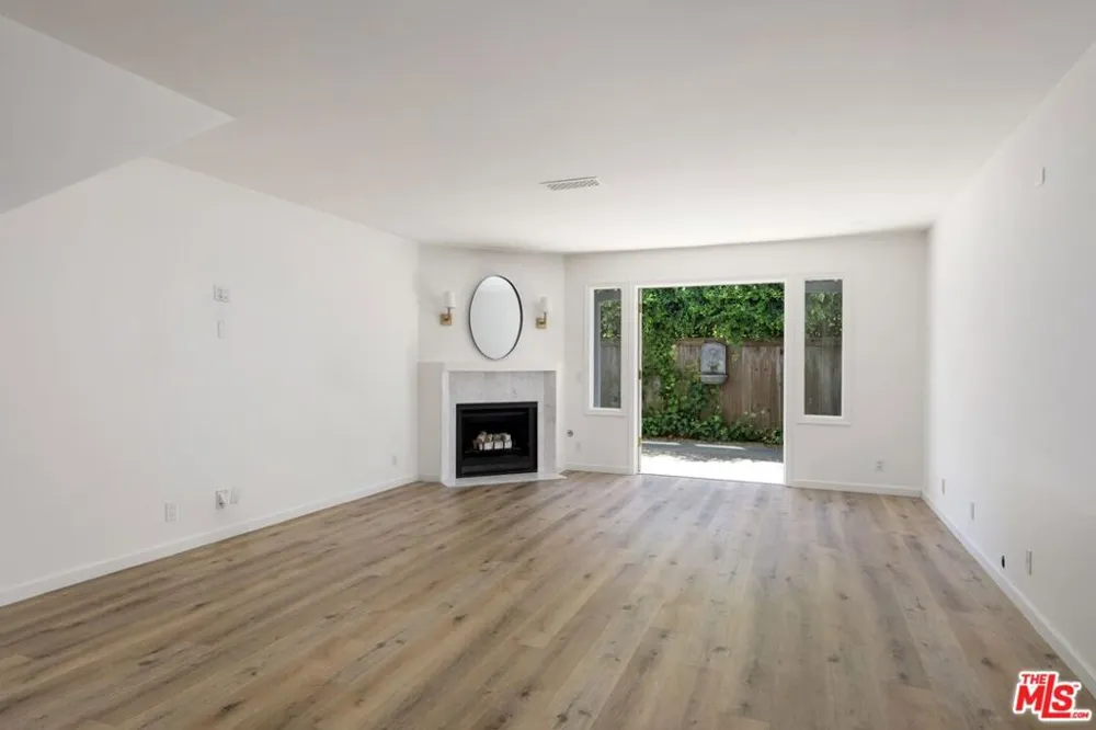 319 W Valerio Street #4 Santa Barbara, CA 93101