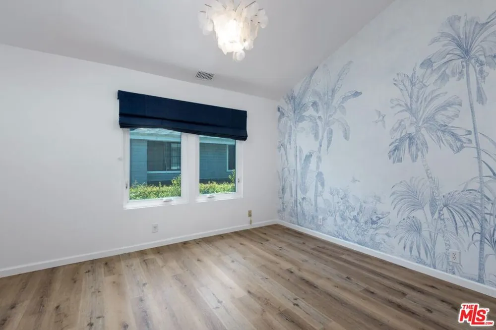 319 W Valerio Street #4 Santa Barbara, CA 93101