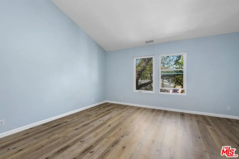 319 W Valerio Street #4 Santa Barbara, CA 93101