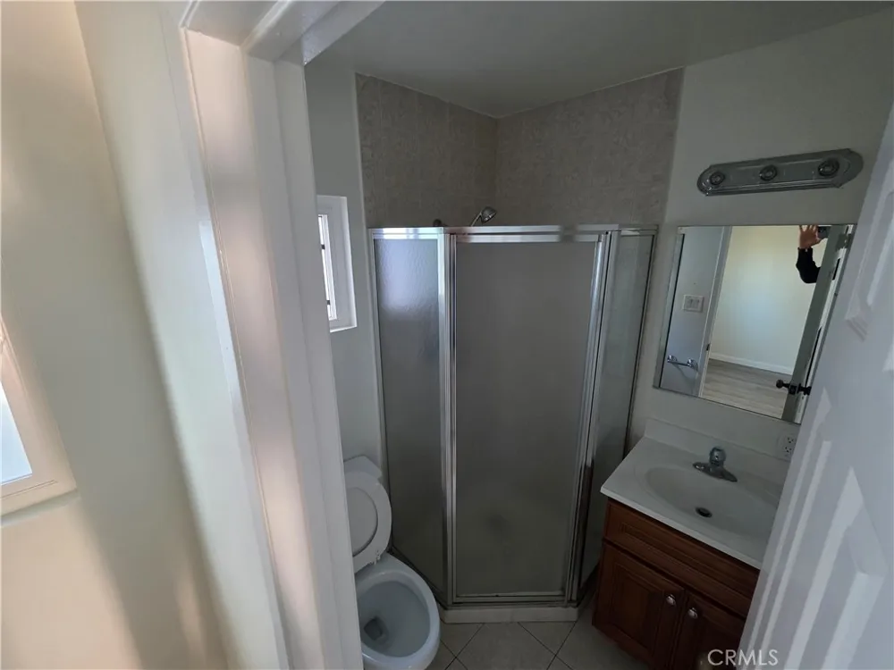 260 W Linden Avenue #A Burbank, CA 91502