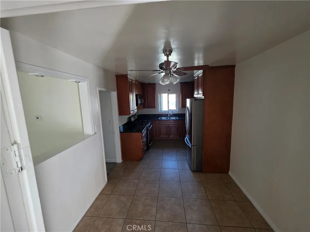 260 W Linden Avenue #A Burbank, CA 91502