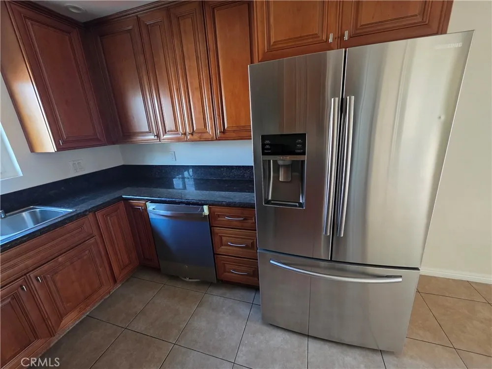 260 W Linden Avenue #A Burbank, CA 91502