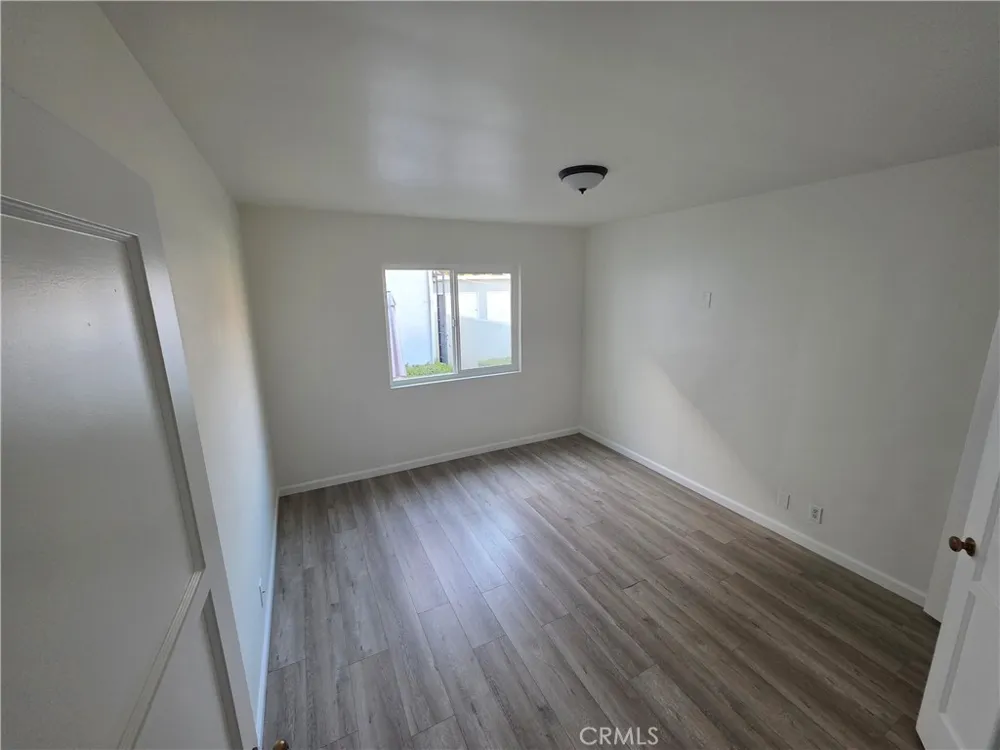 260 W Linden Avenue #A Burbank, CA 91502