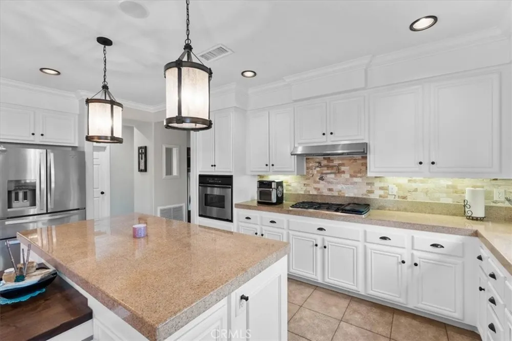 36152 Darcy Murrieta, CA 92562