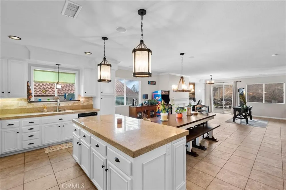 36152 Darcy Murrieta, CA 92562