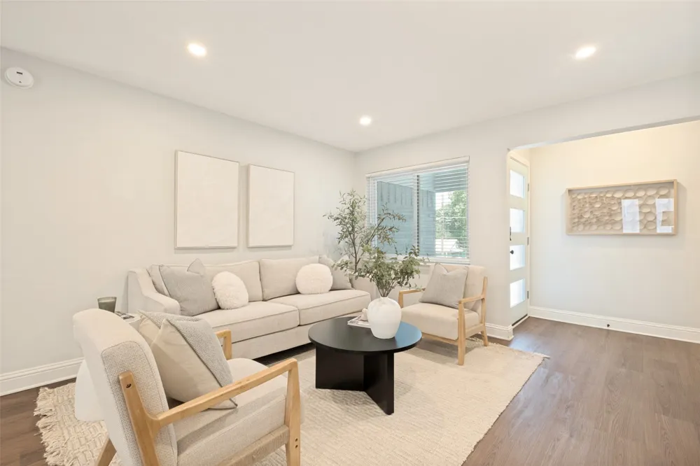 7934 Claremont Drive Dallas, TX 75228
