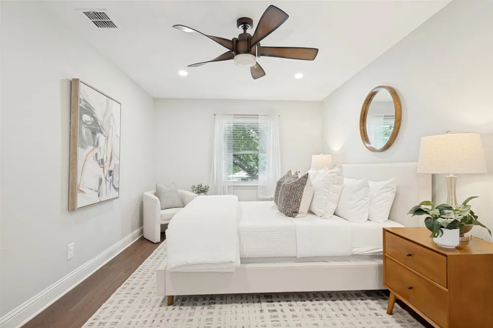 7934 Claremont Drive Dallas, TX 75228