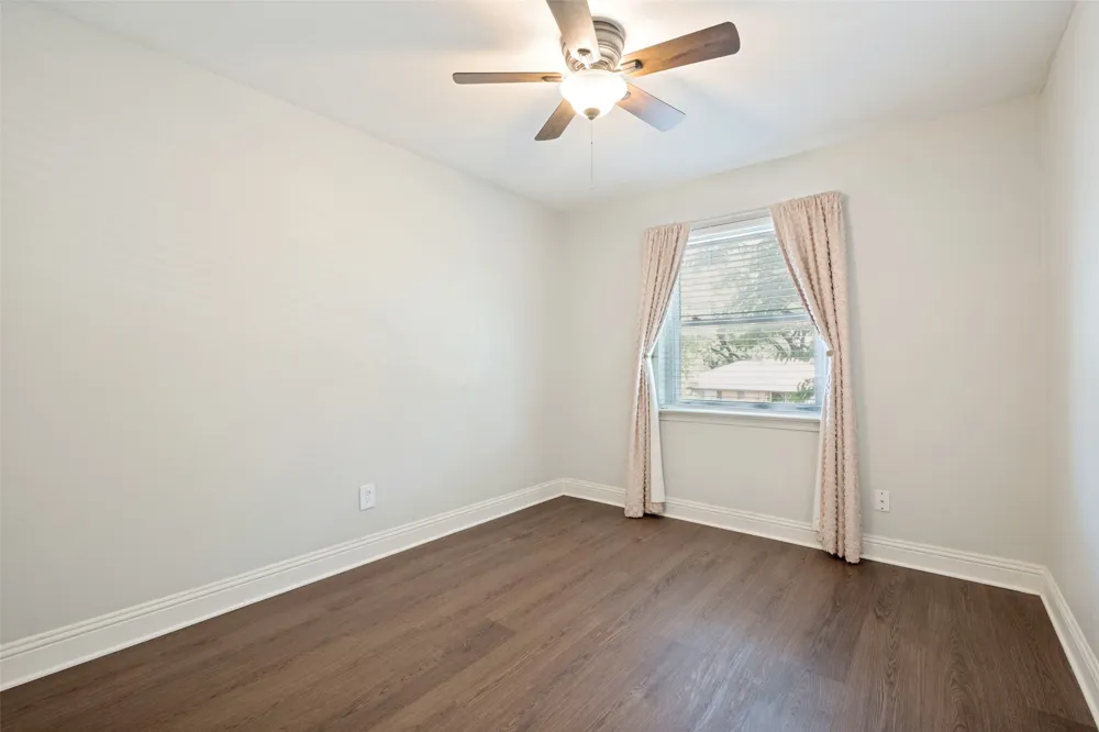 7934 Claremont Drive Dallas, TX 75228