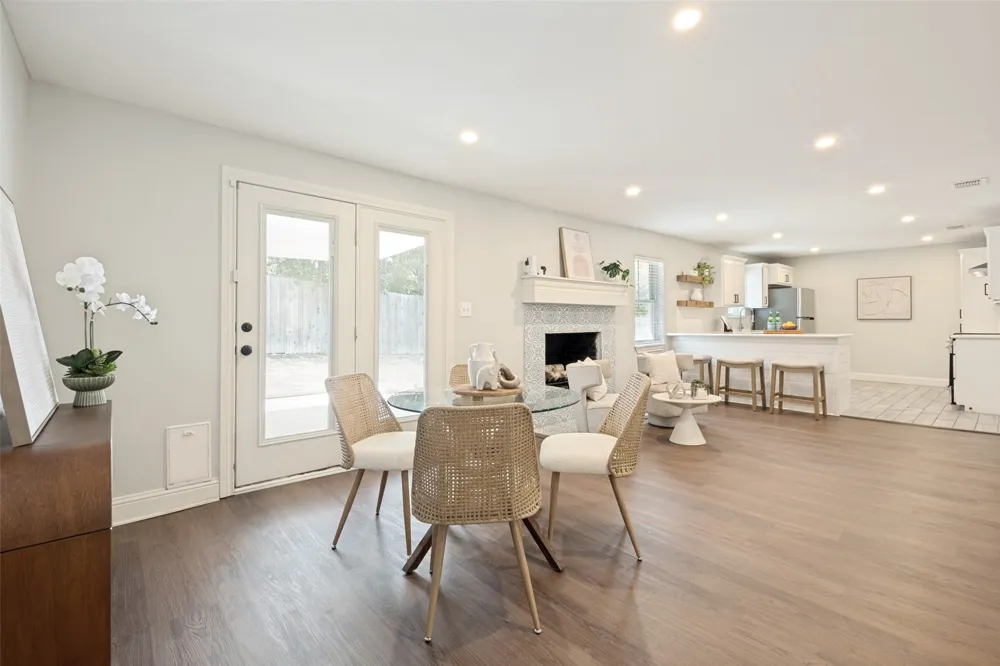 7934 Claremont Drive Dallas, TX 75228