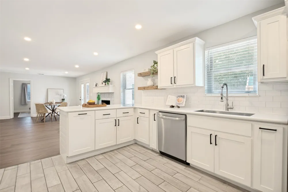 7934 Claremont Drive Dallas, TX 75228