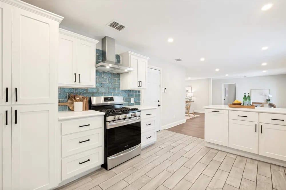 7934 Claremont Drive Dallas, TX 75228