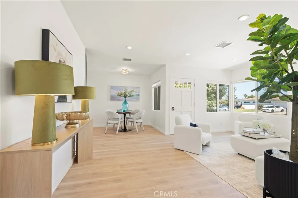 12532 Twinleaf Garden Grove, CA 92840