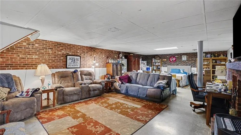 226 Barber Street Asheboro, NC 27203