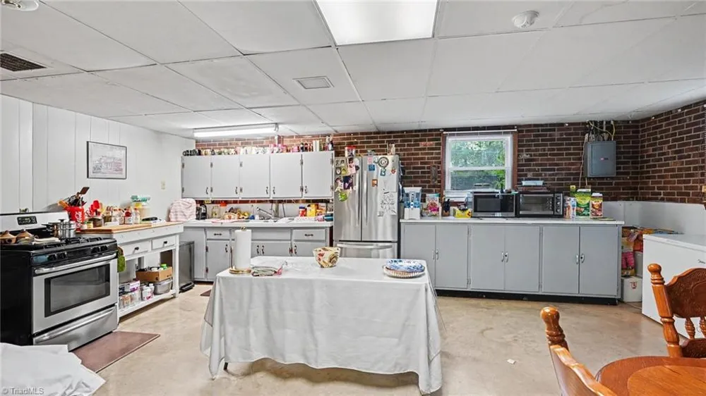 226 Barber Street Asheboro, NC 27203