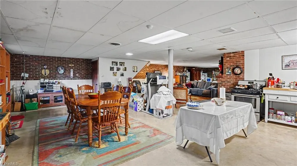 226 Barber Street Asheboro, NC 27203
