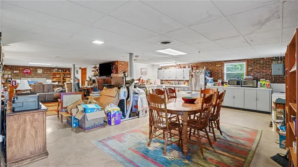 226 Barber Street Asheboro, NC 27203