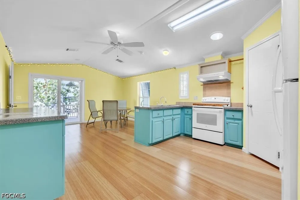 RIVERSIDE DRIVE #101 Punta Gorda, FL 33982